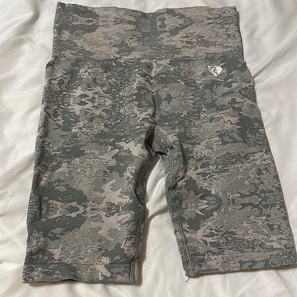 Women’s Best Camo Seamless Cycling Shorts